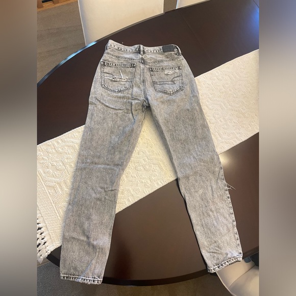 Women’s Jeans - Picture 3 of 6